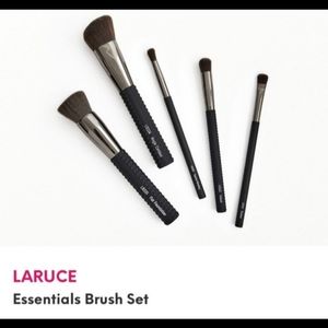 Laruce 5 Piece Essentials Brush Set